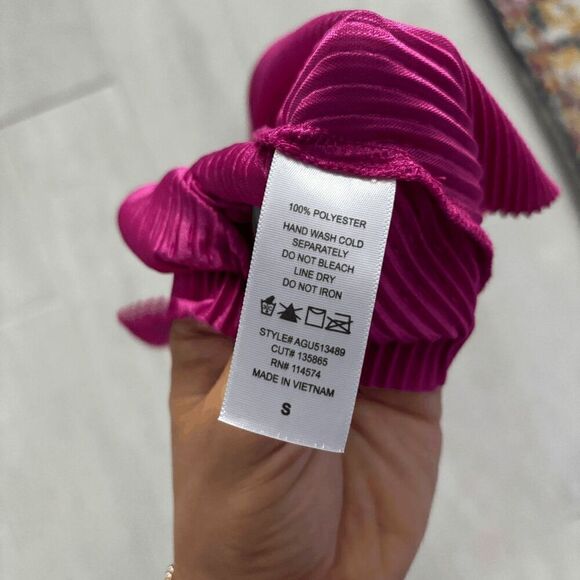 Ro & De Blouse Plunge Front Crinkle Top with Back Tie Bright Pink Wide Sleeves S - Picture 5 of 5